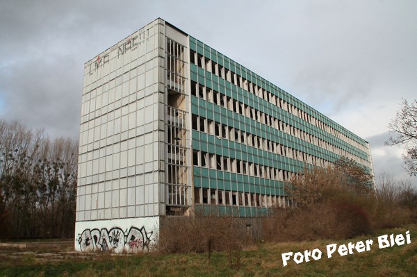 arbeitsamt-004