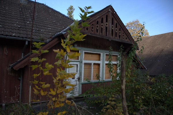 gebude-001